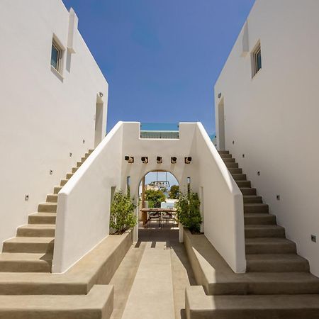 Altera Pars Suites Messaria  Ngoại thất bức ảnh