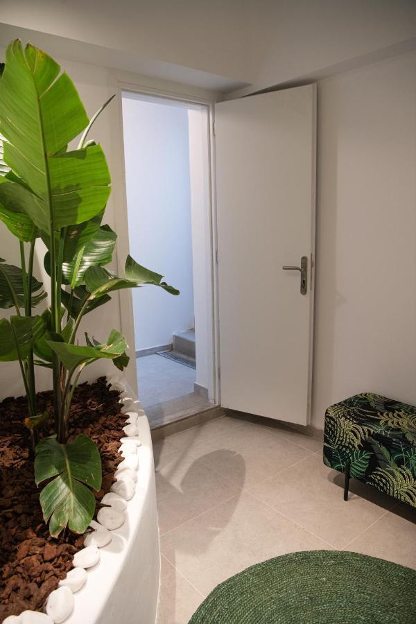 Altera Pars Suites Messaria  Ngoại thất bức ảnh