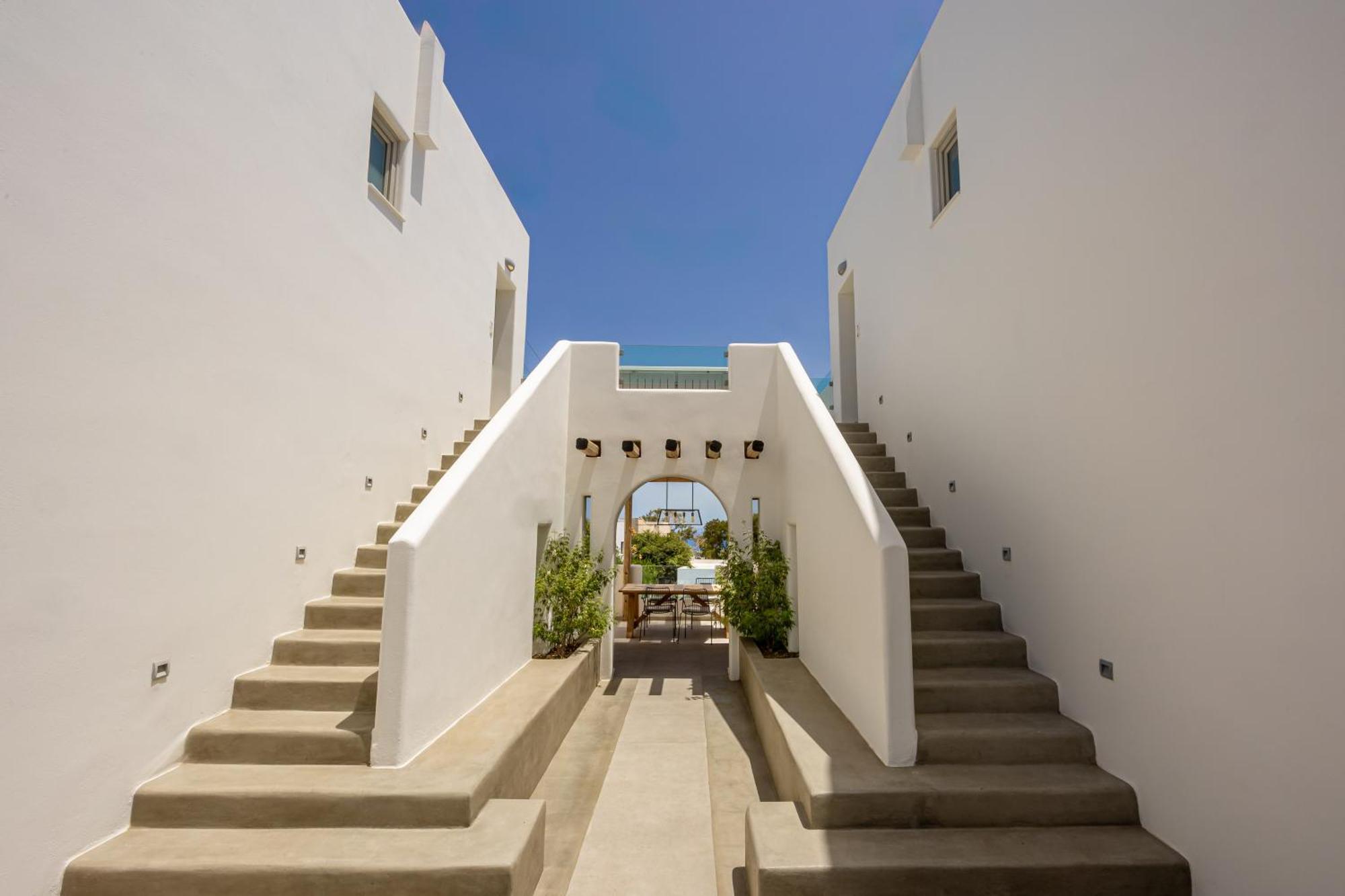 Altera Pars Suites Messaria  Ngoại thất bức ảnh