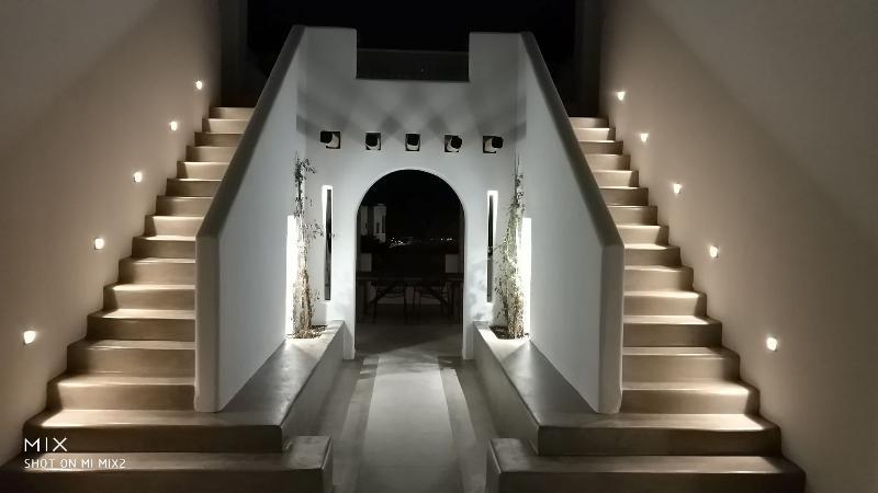 Altera Pars Suites Messaria  Ngoại thất bức ảnh