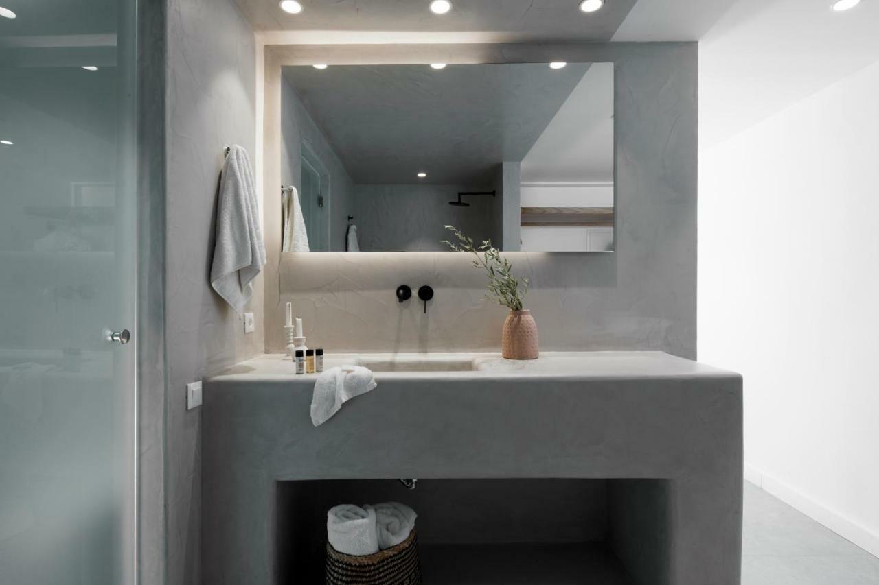 Altera Pars Suites Messaria  Ngoại thất bức ảnh